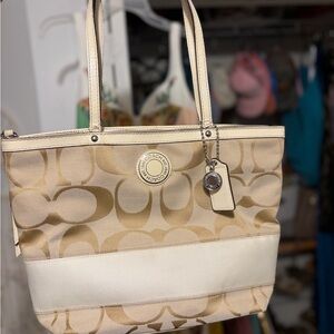 Coach Tan and Cream Signature Jacquard Canvas Shoulder Bag Tote Purse F19046